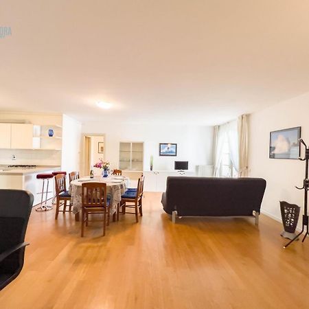 Apartament Cattedrale 5 Tirabora Short Rent Triest Zewnętrze zdjęcie
