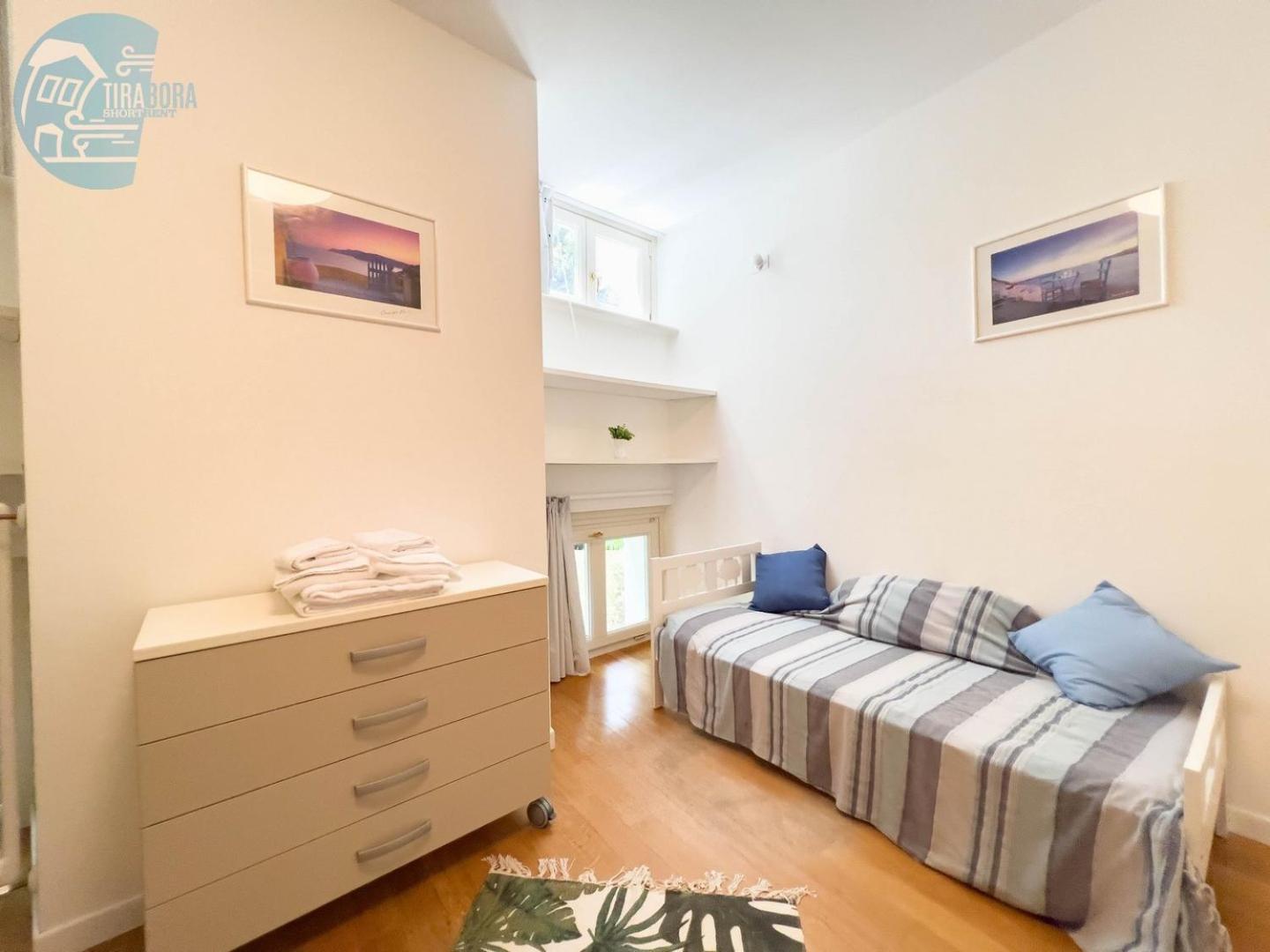 Apartament Cattedrale 5 Tirabora Short Rent Triest Zewnętrze zdjęcie