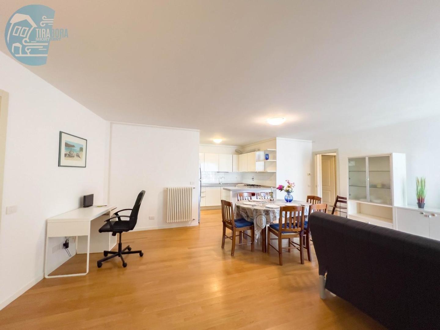 Apartament Cattedrale 5 Tirabora Short Rent Triest Zewnętrze zdjęcie