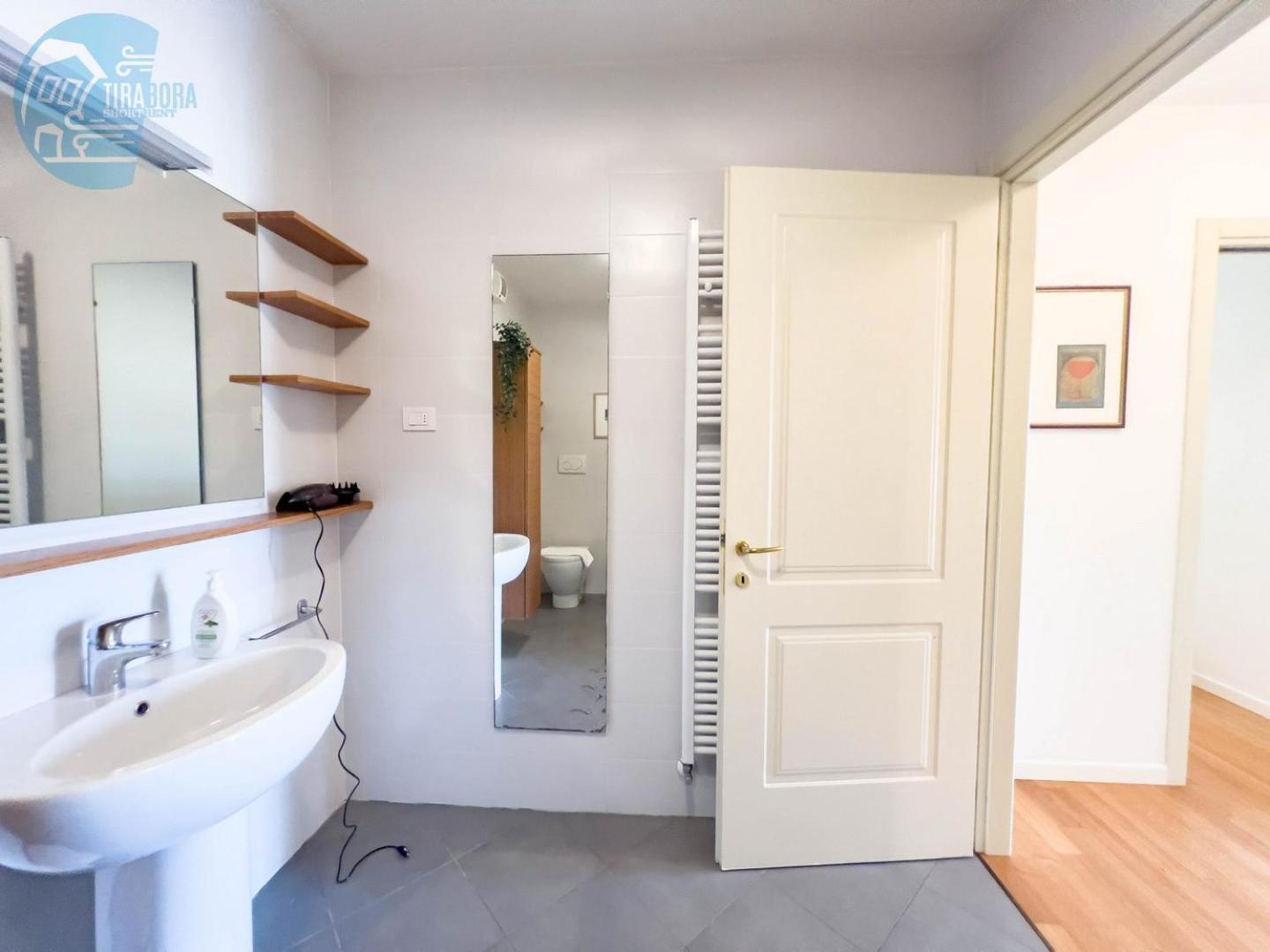 Apartament Cattedrale 5 Tirabora Short Rent Triest Zewnętrze zdjęcie