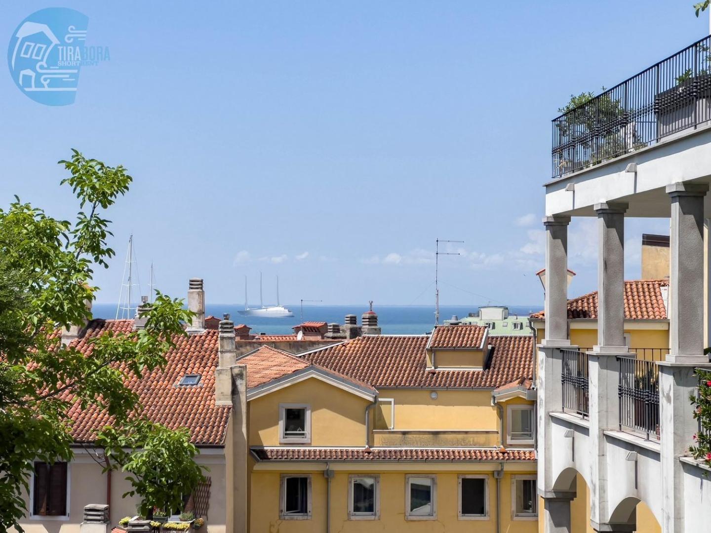 Apartament Cattedrale 5 Tirabora Short Rent Triest Zewnętrze zdjęcie