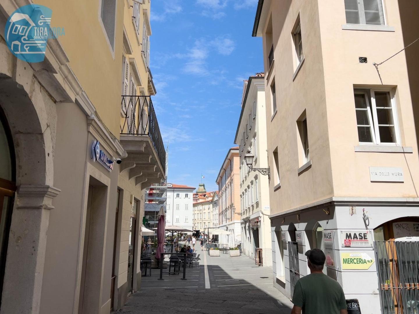 Apartament Cattedrale 5 Tirabora Short Rent Triest Zewnętrze zdjęcie
